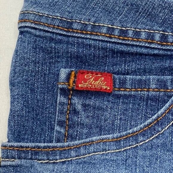 Fubu Y2K Denim Jean Shorts Women's Sz 15/16 Blue 5 Pocket 2" Inseam Vintage EUC - Picture 4 of 7